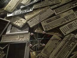 Sustainable Solutions for Your Old Computer: 4 Responsible Ways to Dispose and Recycle