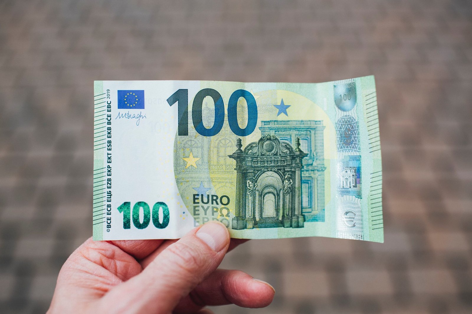 Americans Unable to Afford a $1,000 Emergency Expense,